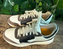 Afbeelding in Gallery-weergave laden, bijna Nieuwe prachtige sneakers Xsensible maat 39(wijdte GX)
