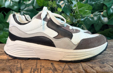 Afbeelding in Gallery-weergave laden, bijna Nieuwe prachtige sneakers Xsensible maat 39(wijdte GX)