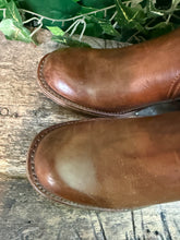 Afbeelding in Gallery-weergave laden, bijna Nieuwe mooie hoge leren laarzen van Sendra maat 37