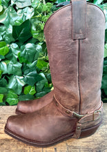 Afbeelding in Gallery-weergave laden, Bijna Nieuwe prachtige biker boots van Sendra maat 42