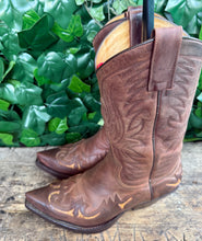 Afbeelding in Gallery-weergave laden, Bijna Nieuwe stoere laarzen van Sendra maat 42