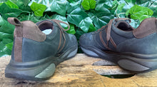 Afbeelding in Gallery-weergave laden, bijna Nieuwe sneakers van Xsensible maat 43 (wijdte HX)