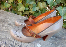 Afbeelding in Gallery-weergave laden, zo goed als nieuw  Pumps van Chie Mihara maat 38
