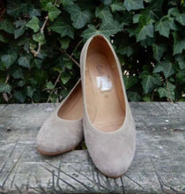 Afbeelding in Gallery-weergave laden, zo goed als nieuw Pumps van Gabor maat 37,5 (4,5)