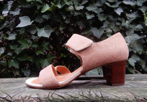 Nieuwe sandalen van Chie Mihara maat 40