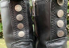 Afbeelding in Gallery-weergave laden, Zo goed als nieuw Laarsjes/boots van Zadig &amp; Voltaire maat 37