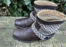 Afbeelding in Gallery-weergave laden, Mooie Biker boots van Sendra maat 37