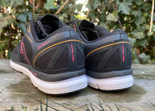 Afbeelding in Gallery-weergave laden, Nieuwe sneakers van Pro Touch maat 38 (5)