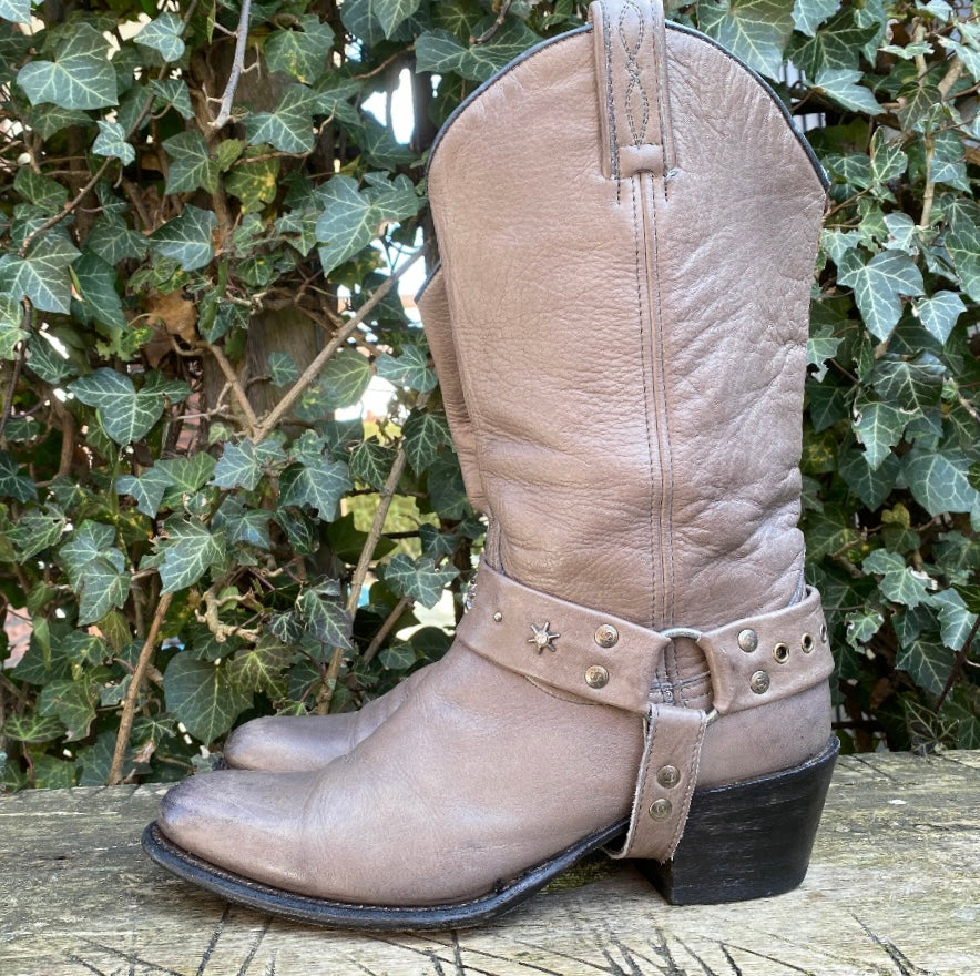 Zo goed als nieuw Laarsjes van Sendra maat 39 (6)
