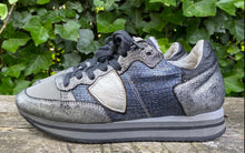 Afbeelding in Gallery-weergave laden, Zo goed als nieuw Sneakers van Philippe Model maat 37