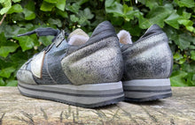 Afbeelding in Gallery-weergave laden, Zo goed als nieuw Sneakers van Philippe Model maat 37