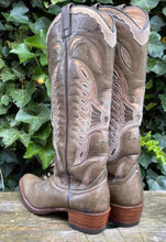 Afbeelding in Gallery-weergave laden, zo goed als nieuw cowboylaarzen western van Sendra maat 37