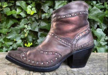 Afbeelding in Gallery-weergave laden, zo goed als nieuw  boots van Sendra maat 36