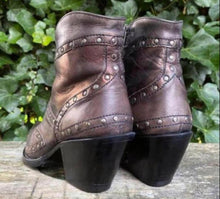 Afbeelding in Gallery-weergave laden, zo goed als nieuw  boots van Sendra maat 36