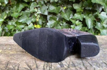 Afbeelding in Gallery-weergave laden, zo goed als nieuw  boots van Sendra maat 36