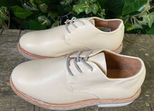 Afbeelding in Gallery-weergave laden, Nieuwe veterschoenen van Shabbies maat 37