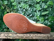Afbeelding in Gallery-weergave laden, Nieuwe sleehak sandalen van Gabor maat 40