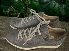 Afbeelding in Gallery-weergave laden, Nieuwe sneakers van Hartjes maat 37,5 (wijdte D)