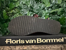 Afbeelding in Gallery-weergave laden, zo goed als nieuw sneakers van Floris van Bommel maat 39