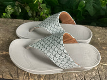 Afbeelding in Gallery-weergave laden, Nieuwe slippers van Fitflop maat 43. (wijd model)