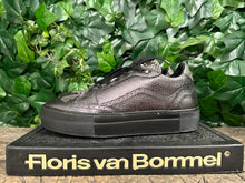 Afbeelding in Gallery-weergave laden, Nieuwe sneakers van Floris van Bommel maat 40
