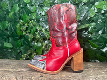 Afbeelding in Gallery-weergave laden, Nieuwe retro vintage blokhak laars van Sendra maat 37