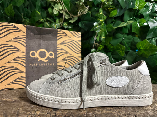 Nieuwe sneakers van AQA maat 42