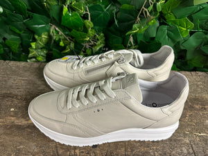 Nieuwe sneakers van AQA maat 42