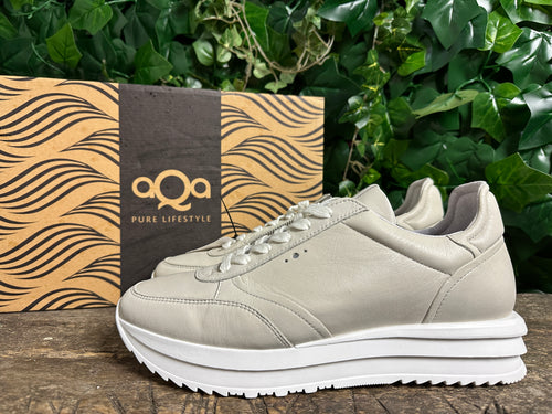 Nieuwe sneakers van AQA maat 42