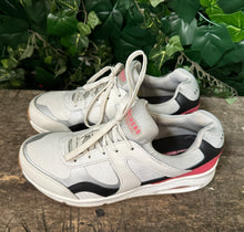 Afbeelding in Gallery-weergave laden, Nieuwe sneakers van Skechers maat 38