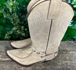 bijna Nieuwe gave laars van Sendra maat 41