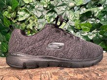 Afbeelding in Gallery-weergave laden, Nieuwe sneakers van Skechers maat 38