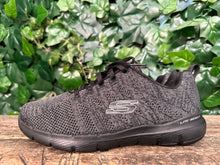 Afbeelding in Gallery-weergave laden, Nieuwe sneakers van Skechers maat 38