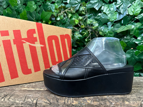 Nieuwe plateau slipper van Fitflop maat 39