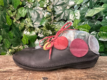 Afbeelding in Gallery-weergave laden, Bijna Nieuwe veterschoen van Loints of Holland maat 38