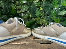 Afbeelding in Gallery-weergave laden, Nieuwe sneakers van AQA maat 41