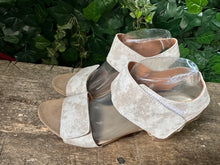 Afbeelding in Gallery-weergave laden, Nieuwe sandalen van AQA maat 41
