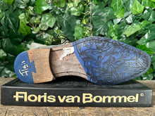 Afbeelding in Gallery-weergave laden, Bijna Nieuwe veterschoen Floris van Bommel maat 43,5 riem