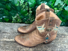 Afbeelding in Gallery-weergave laden, Nieuwe laarsjes van Sendra maat 37