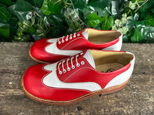 Afbeelding in Gallery-weergave laden, geweldig mooie veterschoen van Sendra maat 40