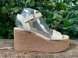 Bijna Nieuwe plateau sandalen Brunello Cucinelli maat 39,5