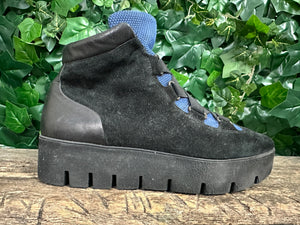 Bijna Nieuwe boots/laarsje van Vic Matie maat 38