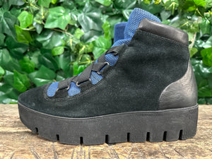 Bijna Nieuwe boots/laarsje van Vic Matie maat 38