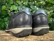 Afbeelding in Gallery-weergave laden, zo goed als nieuw sneaker van Xsensible maat 39 (wijdte G)