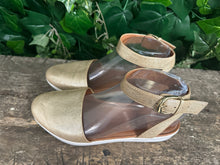Afbeelding in Gallery-weergave laden, Nieuwe sandaal van Fitflop maat 38