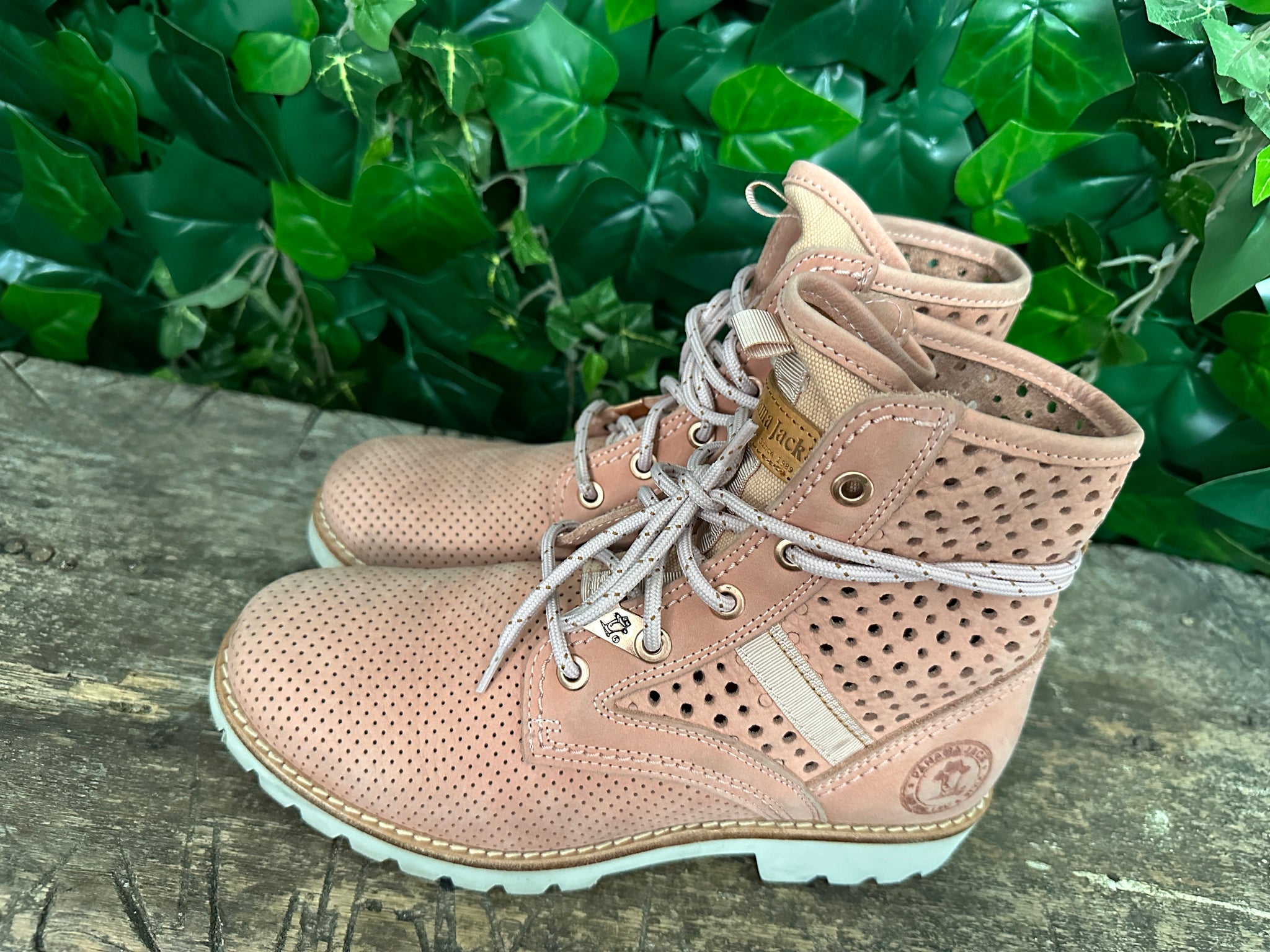 Boots maat 37 deals
