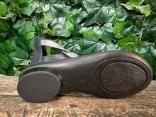 Afbeelding in Gallery-weergave laden, Nieuwe sandalen van Arriva maat 36