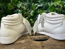 Afbeelding in Gallery-weergave laden, Nieuwe supergave sneakers van Reebok maat 38