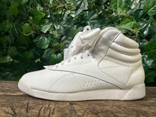 Afbeelding in Gallery-weergave laden, Nieuwe supergave sneakers van Reebok maat 38