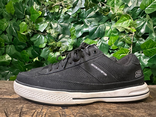 zo goed als nieuw sneakers van Skechers maat 40